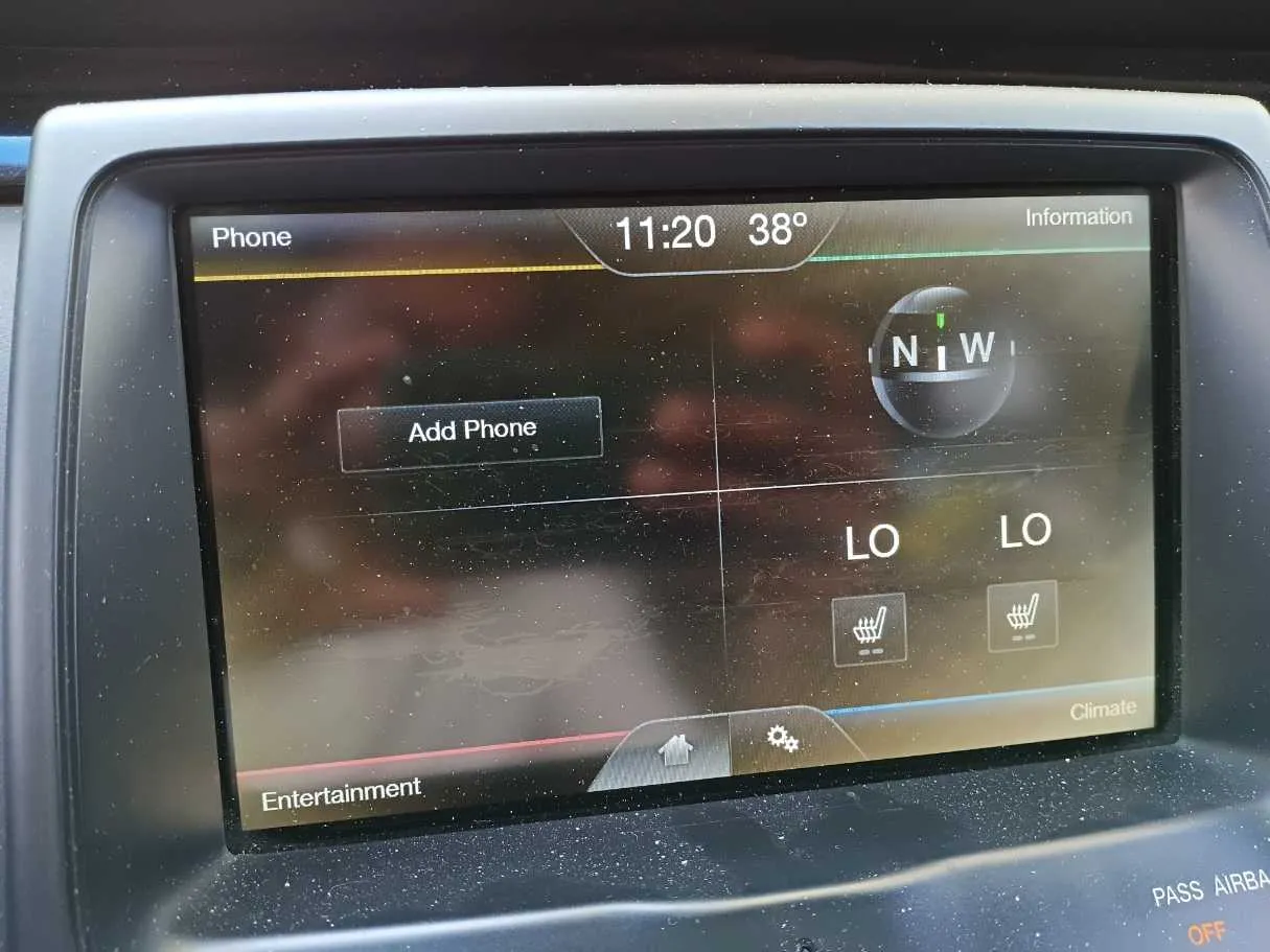 Car image 19