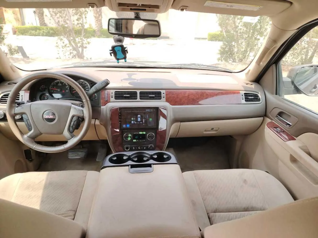 Car image 23