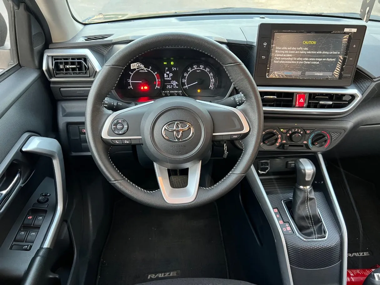 Car image 20