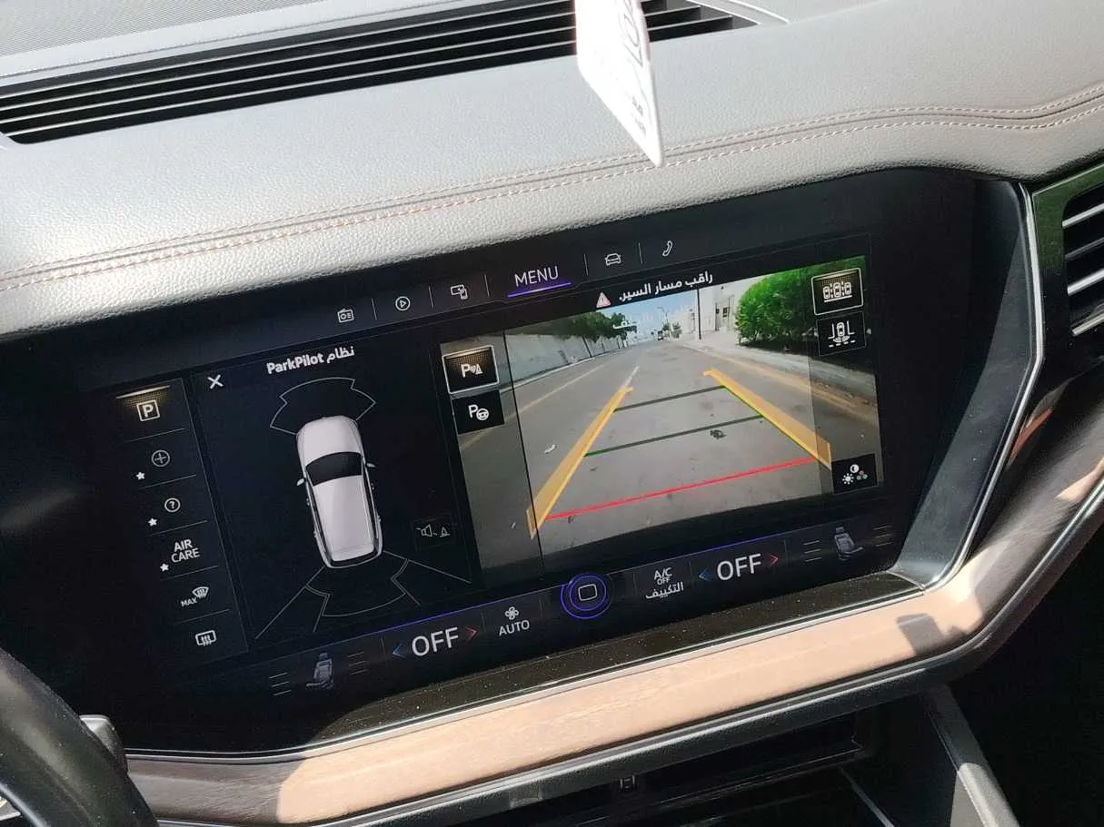 Car image 35
