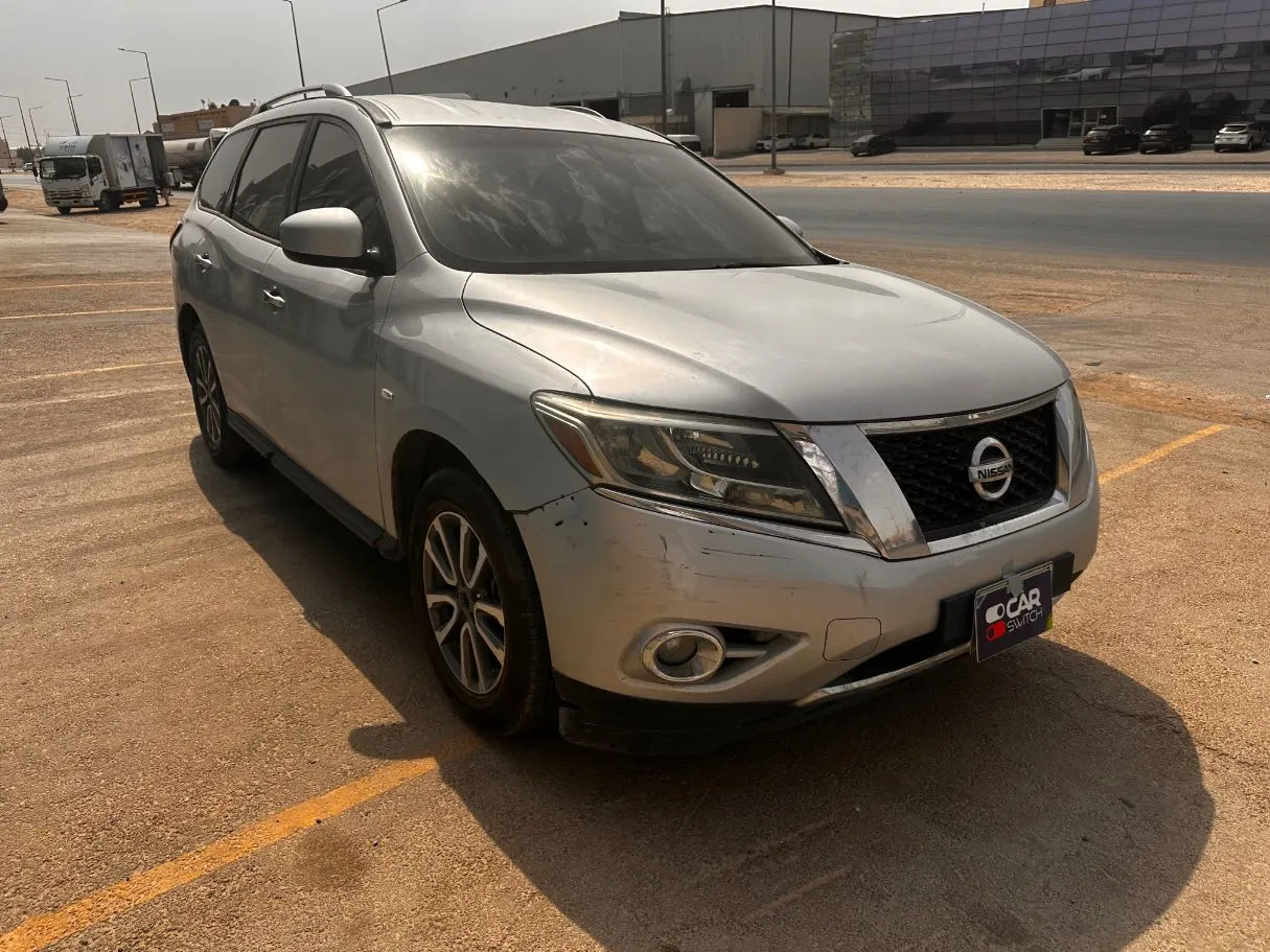 Car image 3