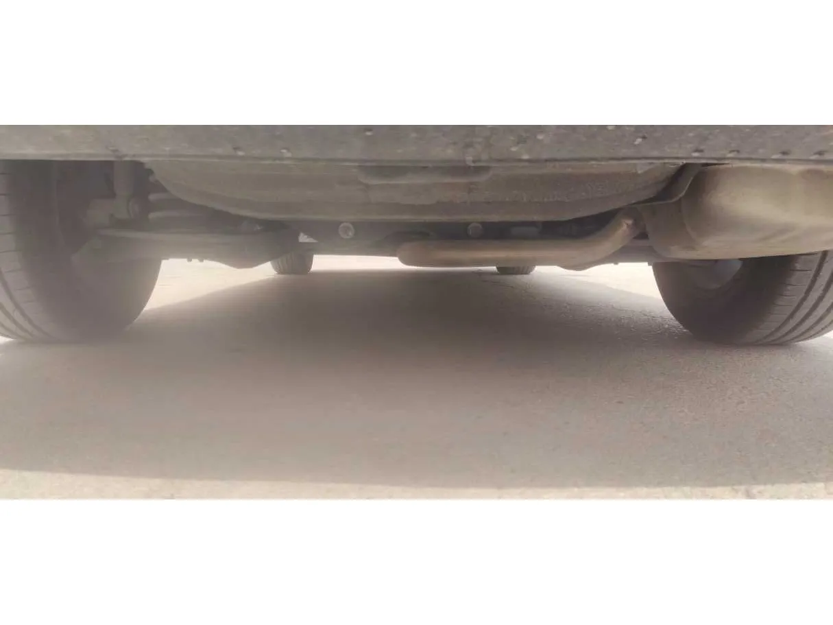 Car image 29