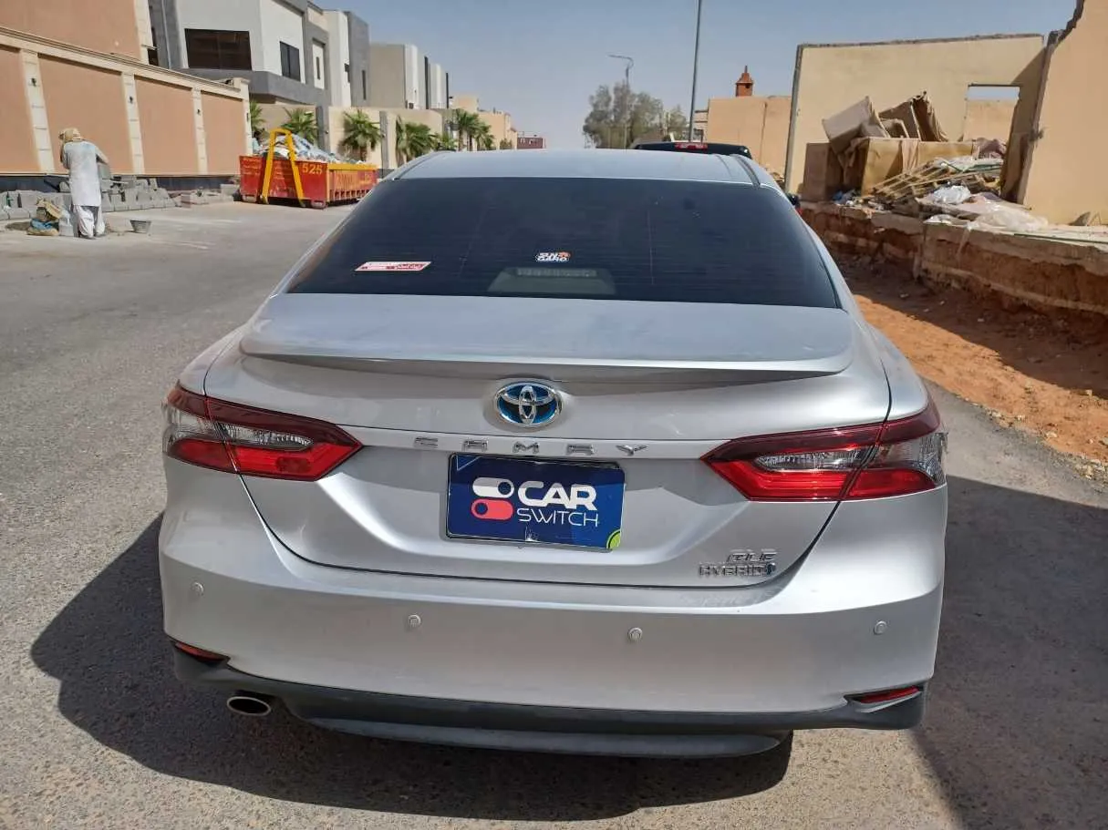 Car image 6