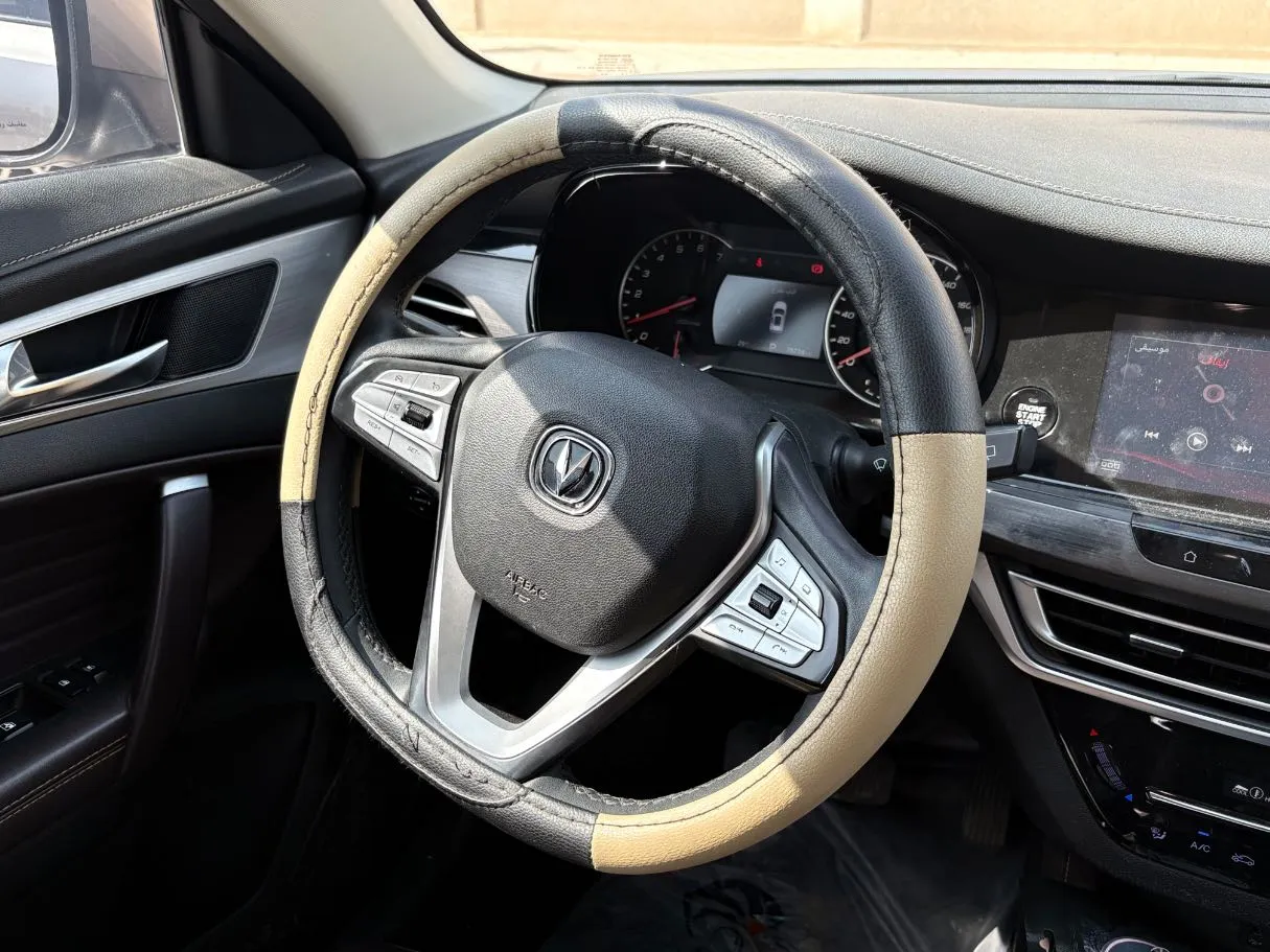 Car image 22