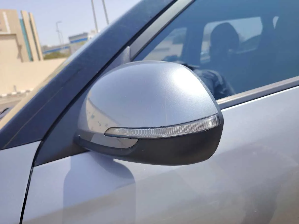 Car image 29