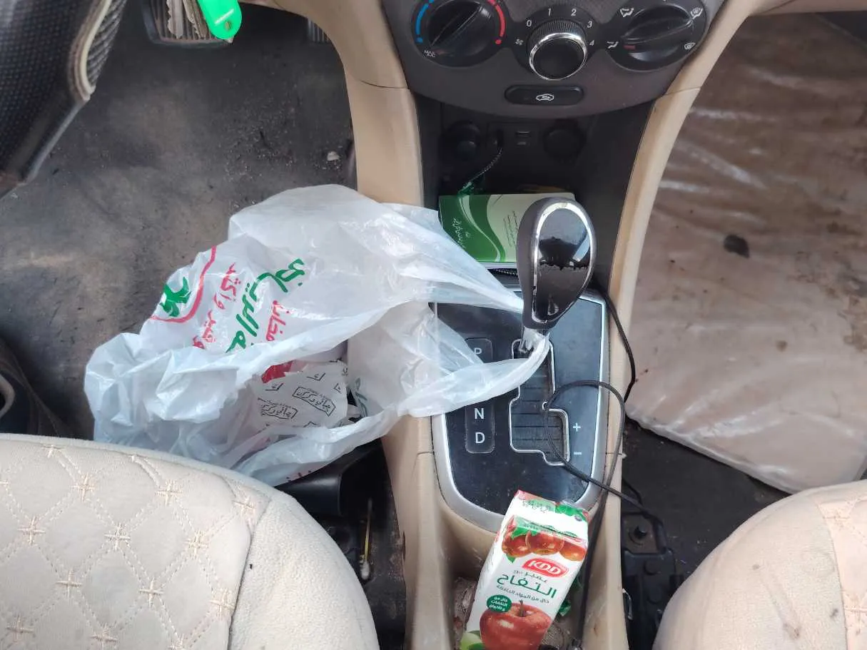 Car image 21