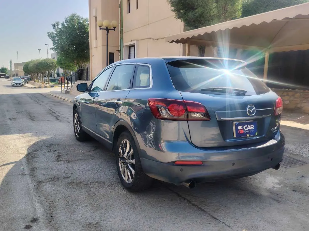 Car image 7