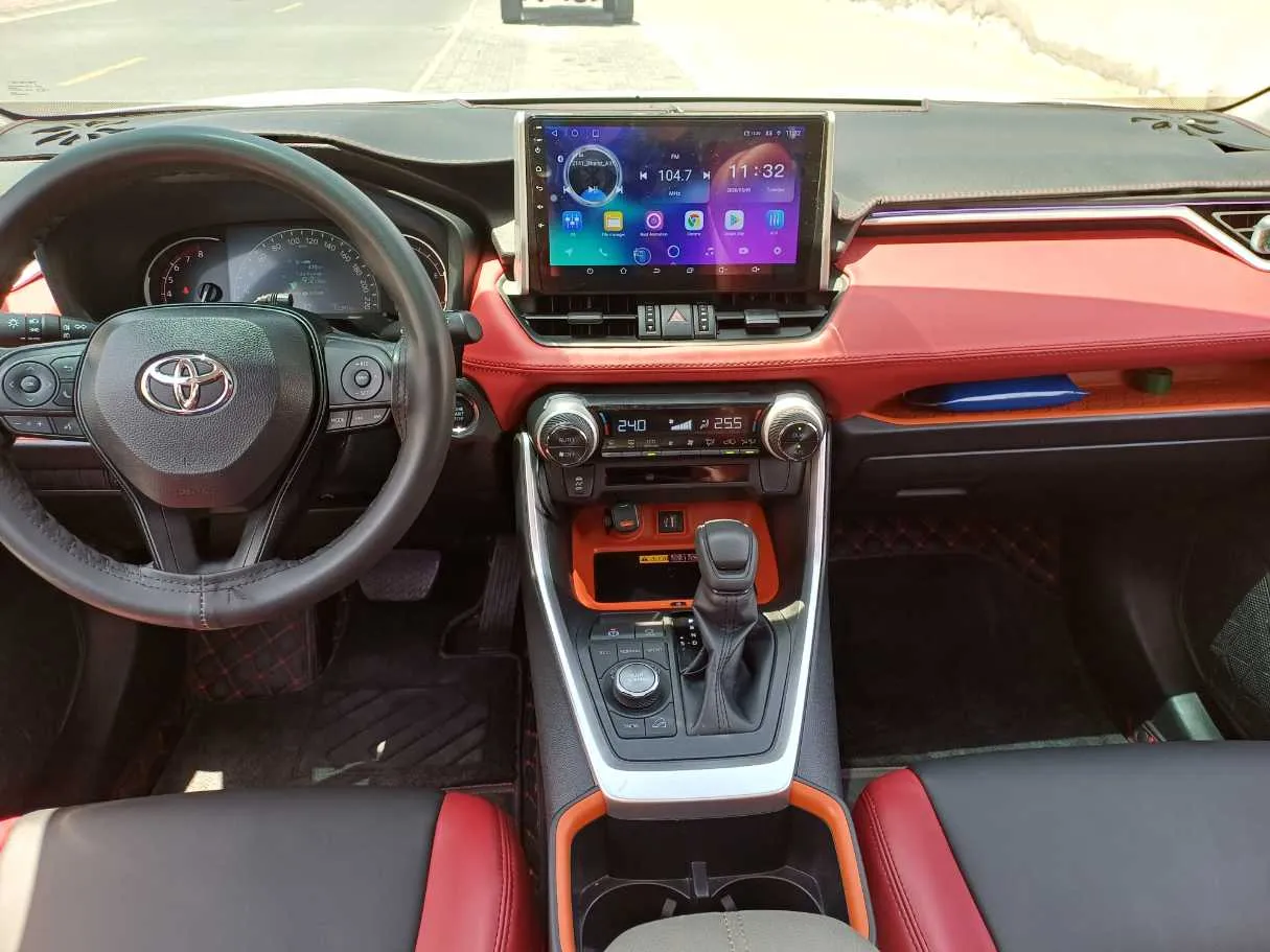 Car image 16