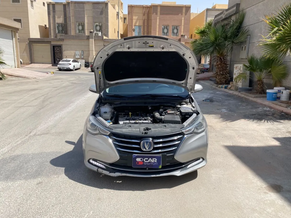 Car image 22