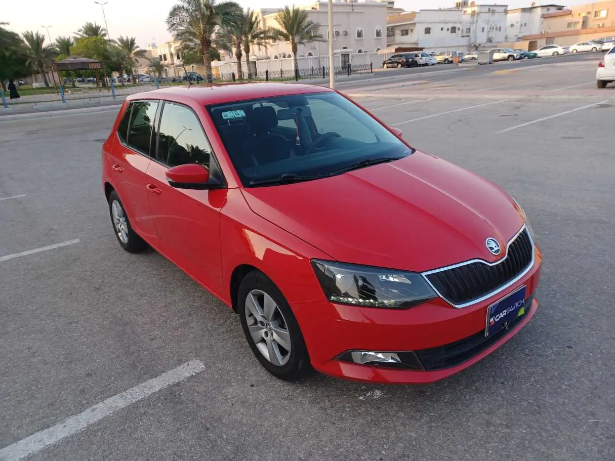 Car image 3