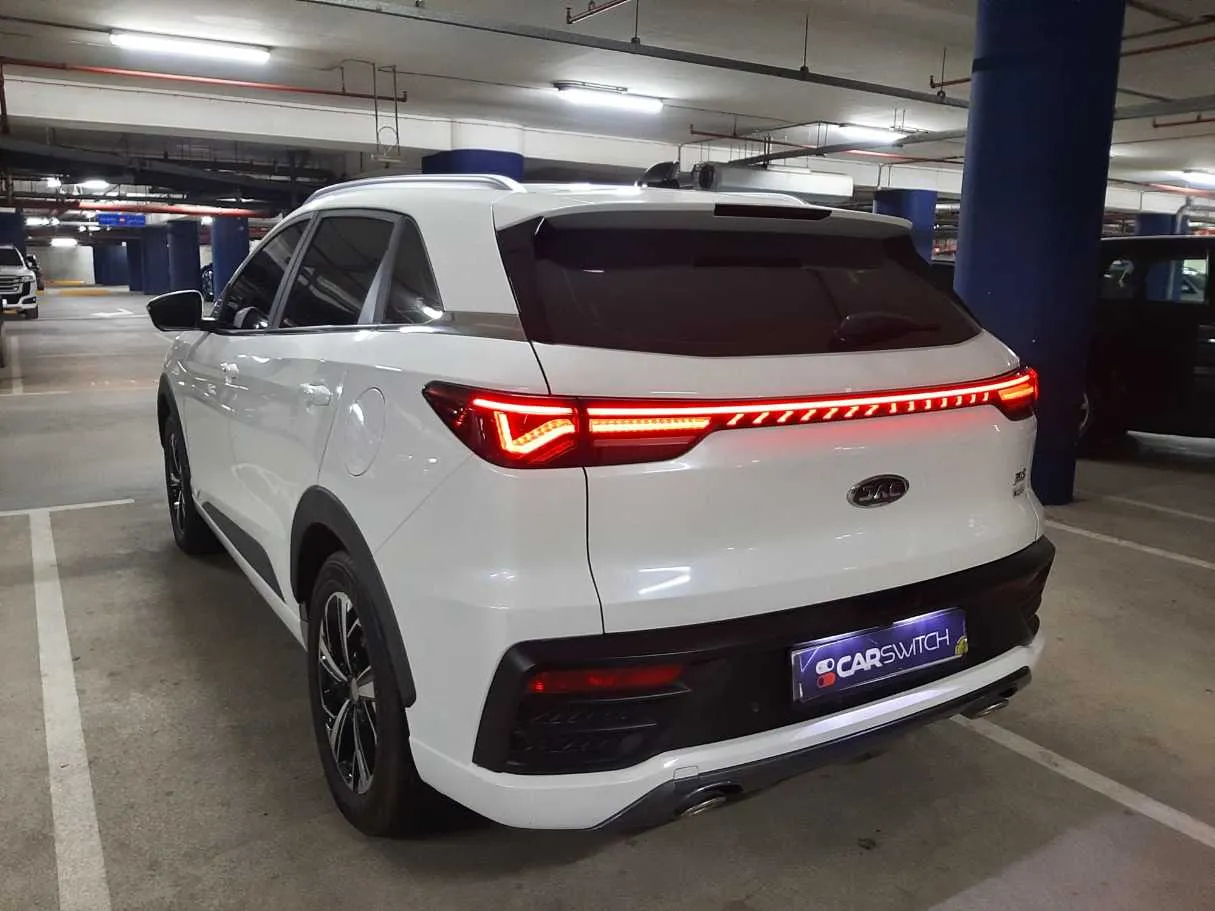 Car image 7