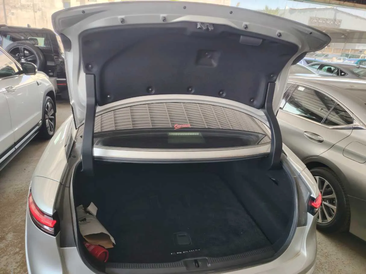 Car image 35