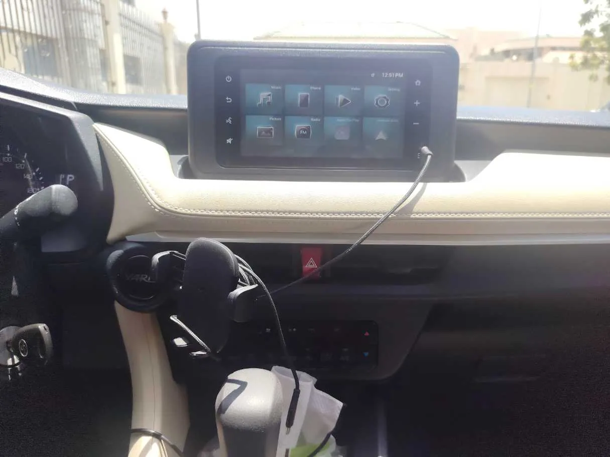 Car image 21