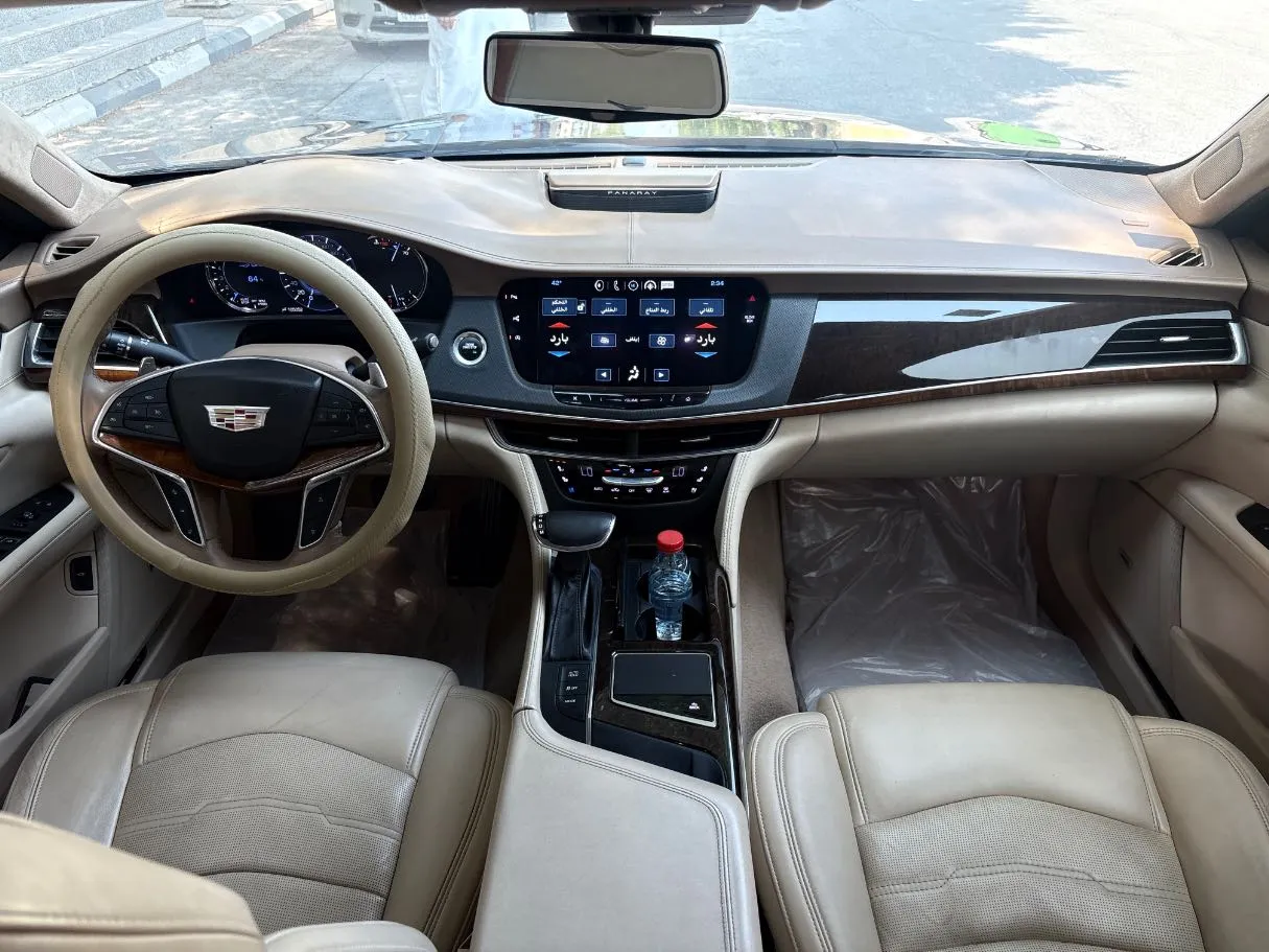 Car image 18