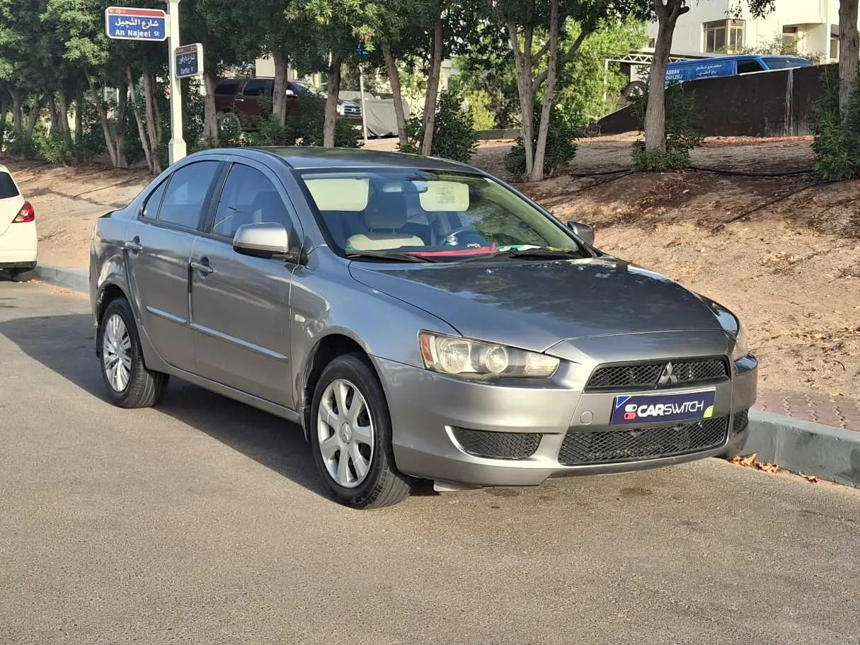 Car image 3
