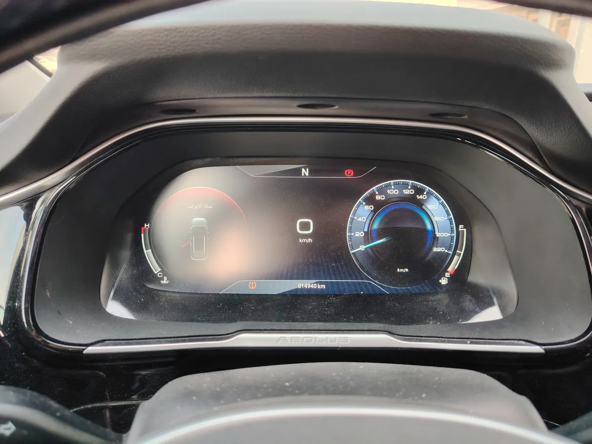 Car image 18