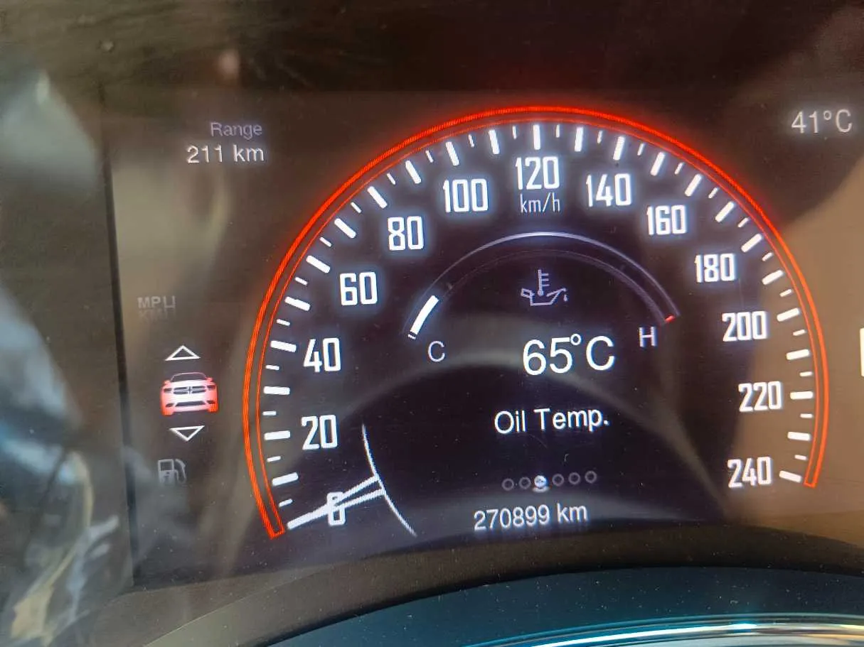 Car image 27