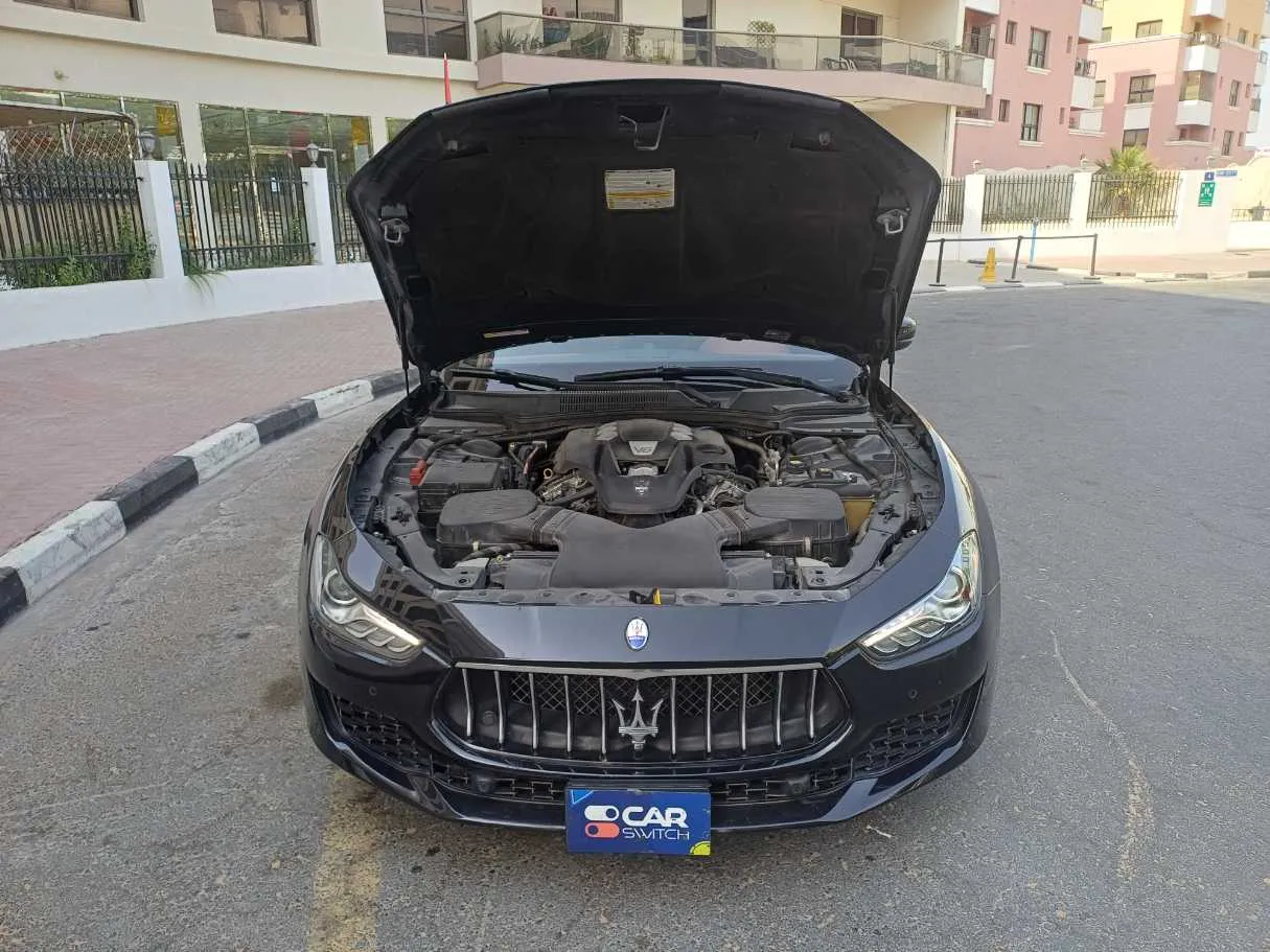 Car image 25