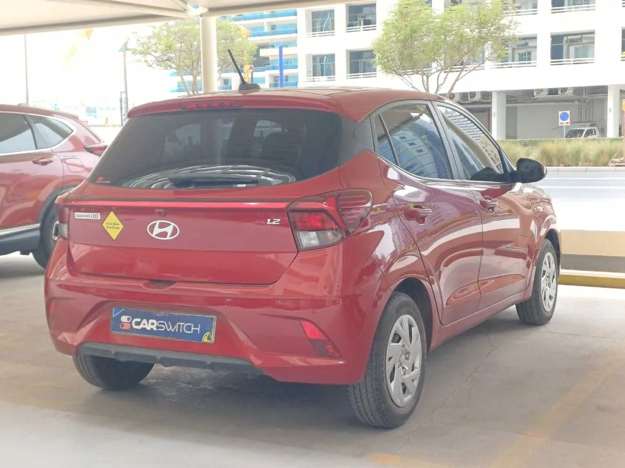 Car image 7