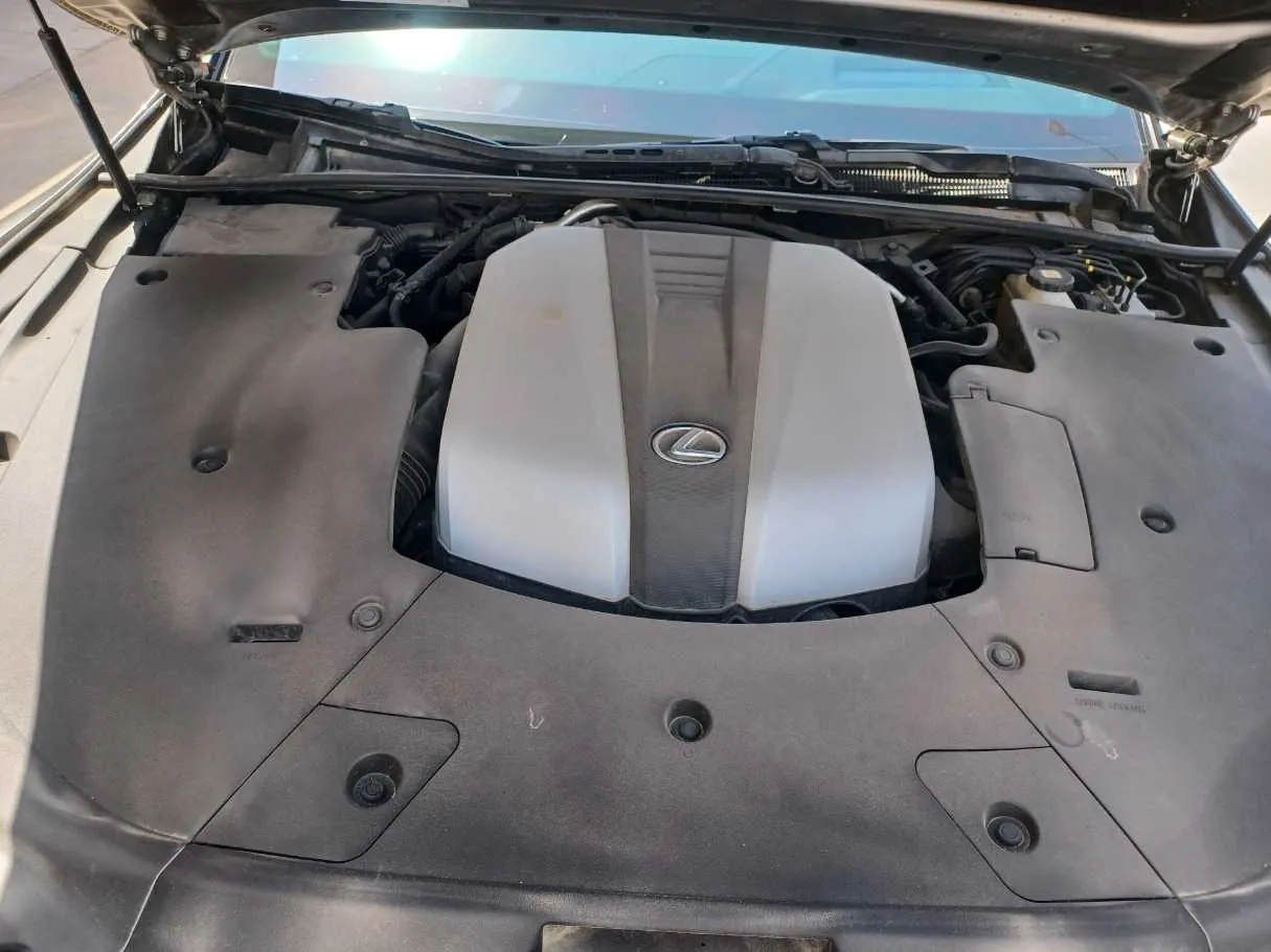 Car image 23