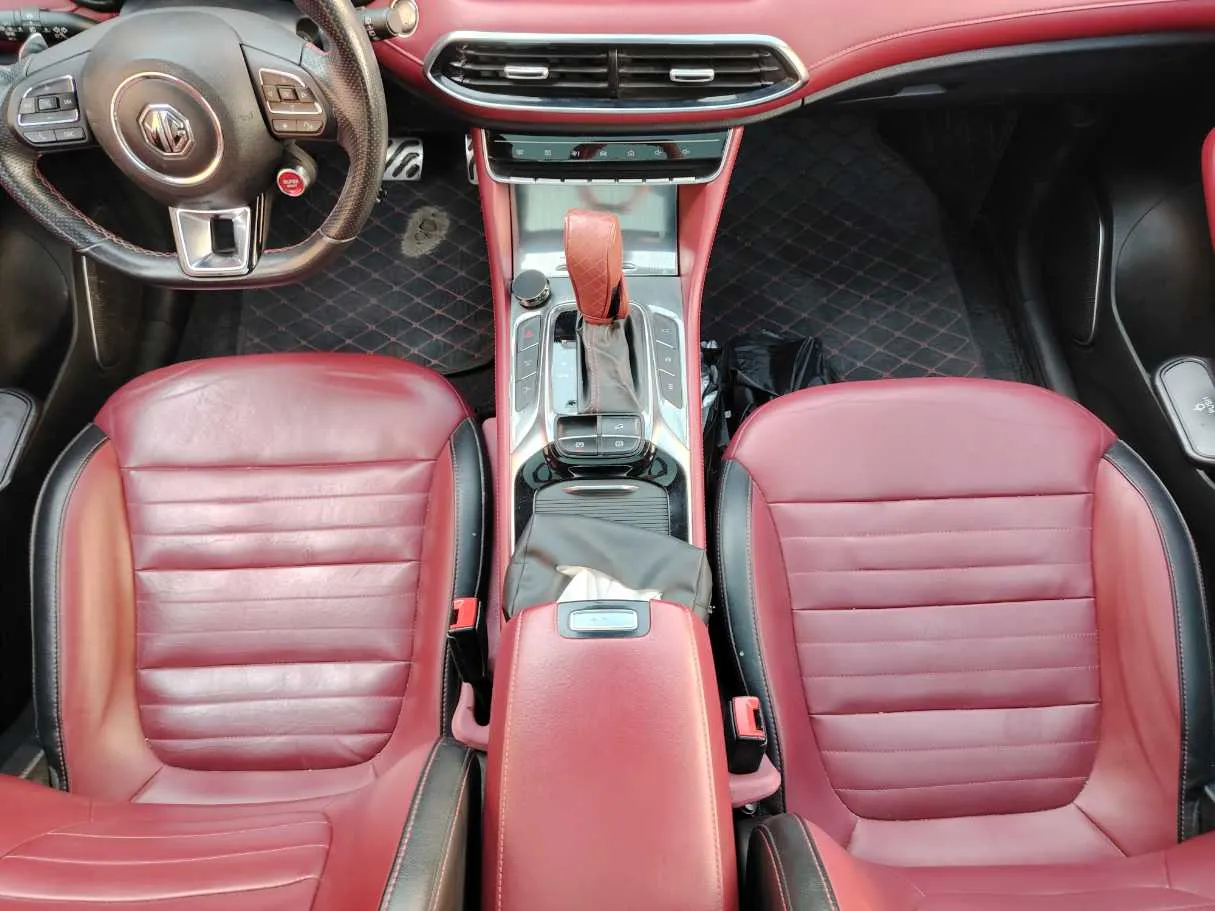 Car image 20