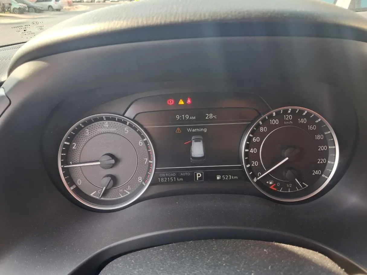 Car image 20