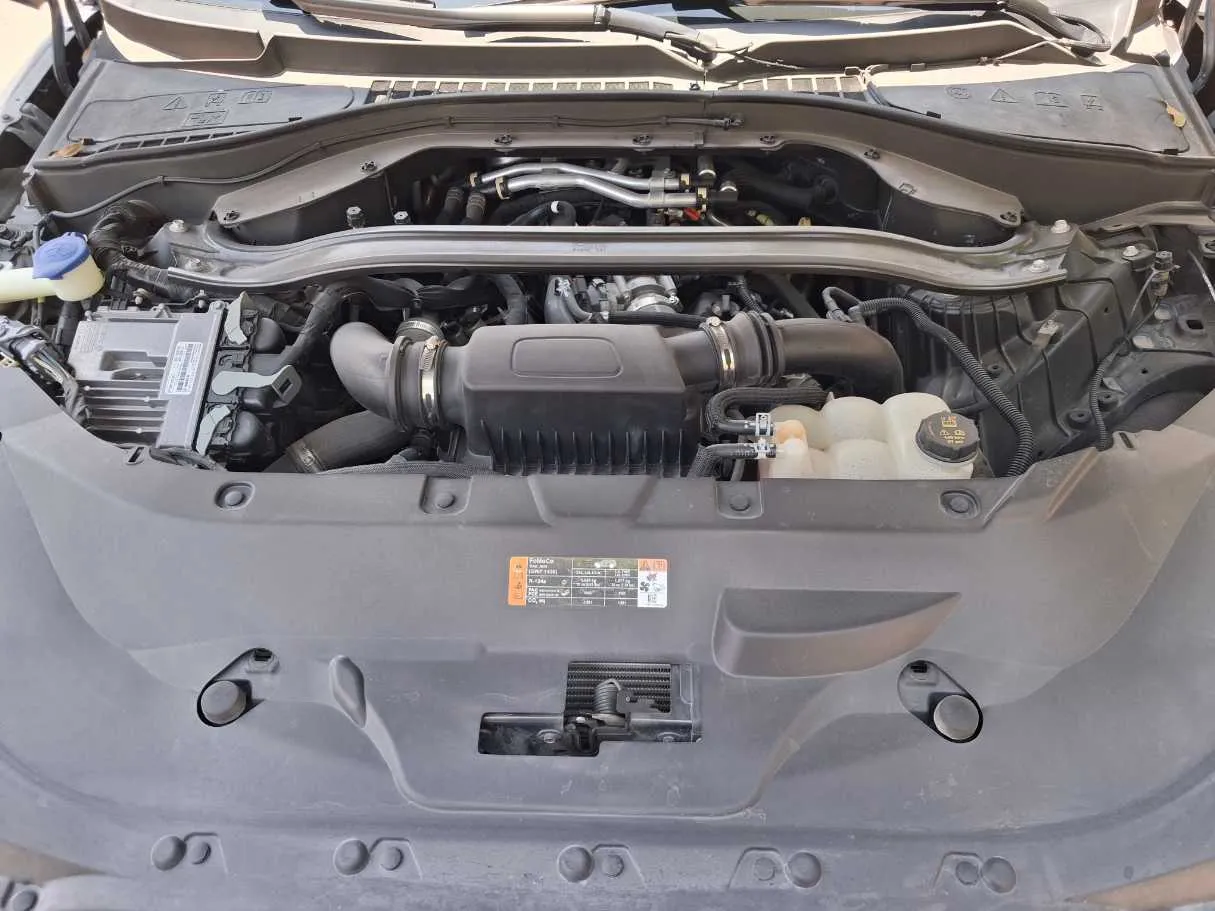 Car image 21