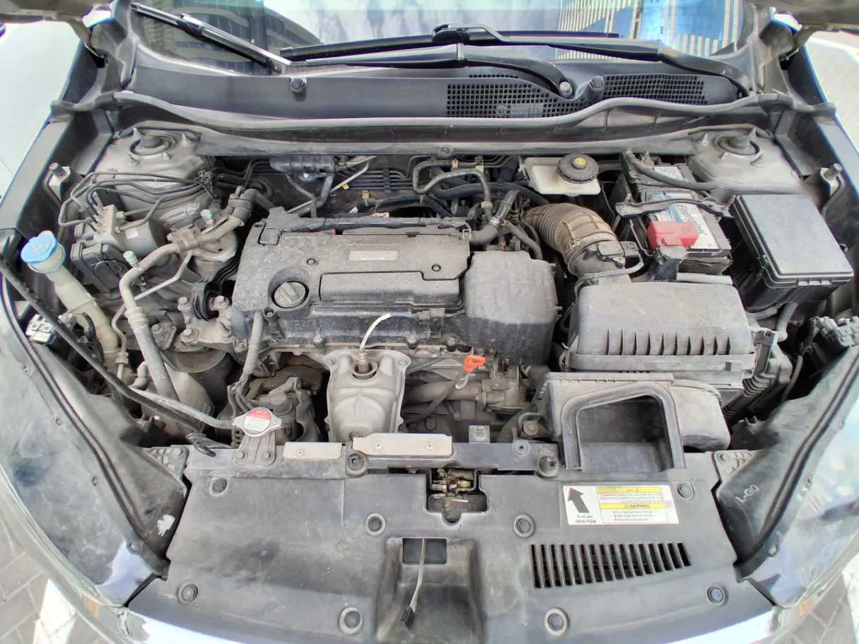 Car image 19