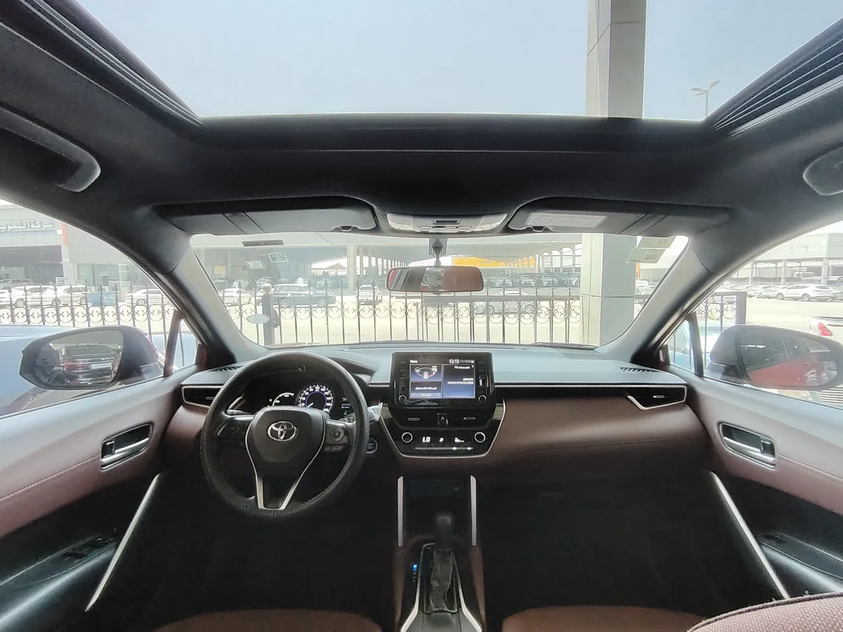 Car image 17