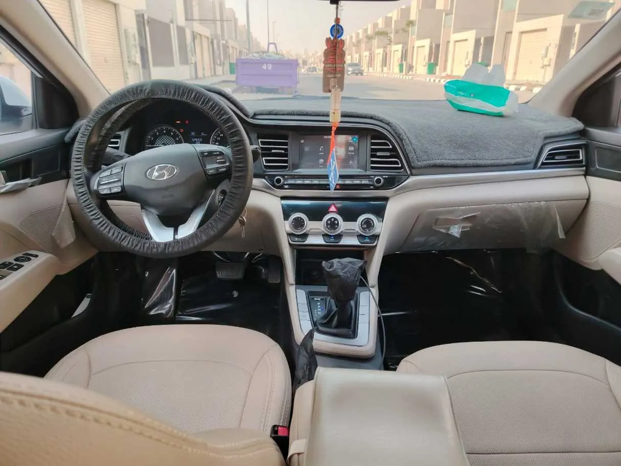 Car image 22