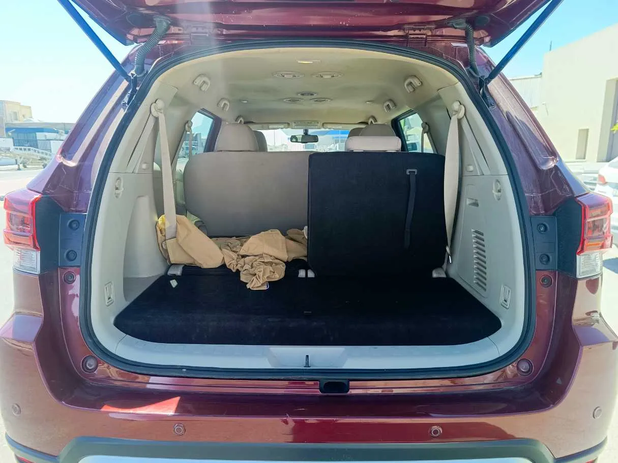 Car image 28