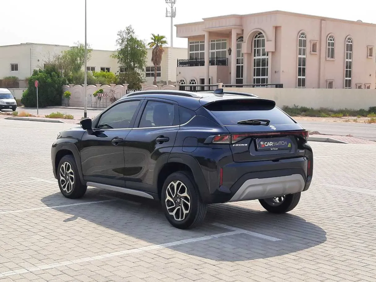 Car image 7