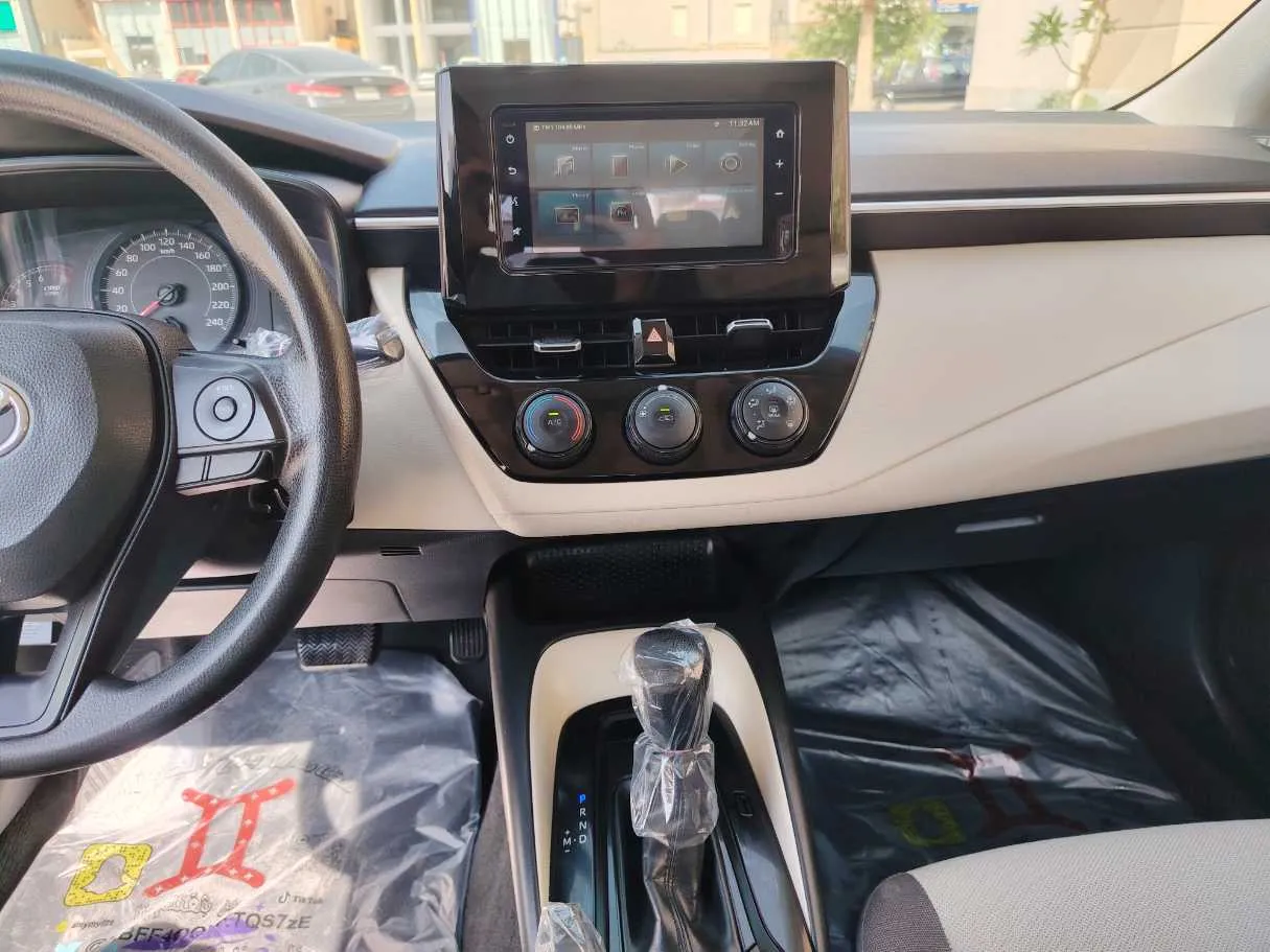 Car image 21