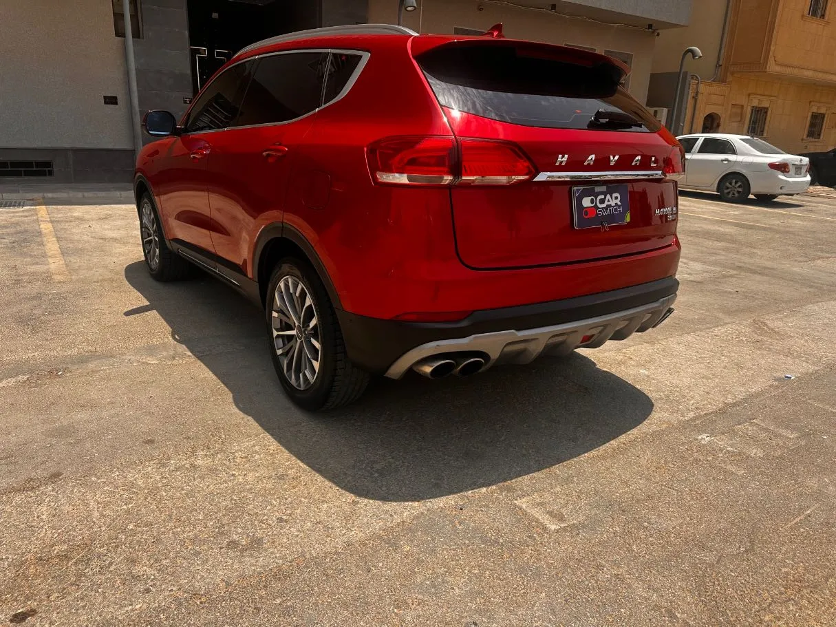 Car image 7