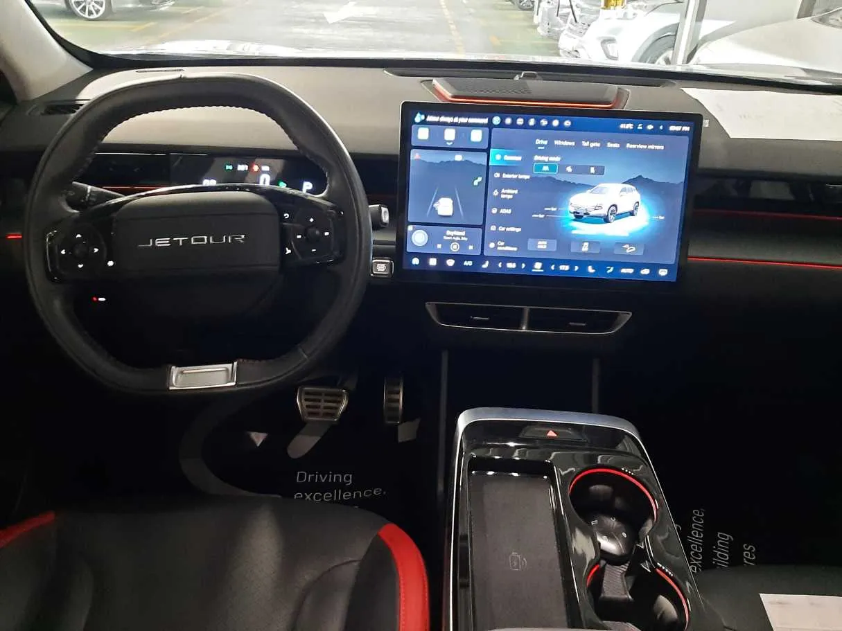 Car image 16
