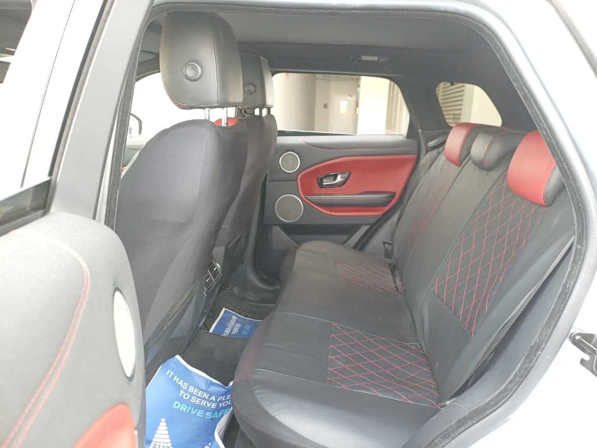 Car image 13