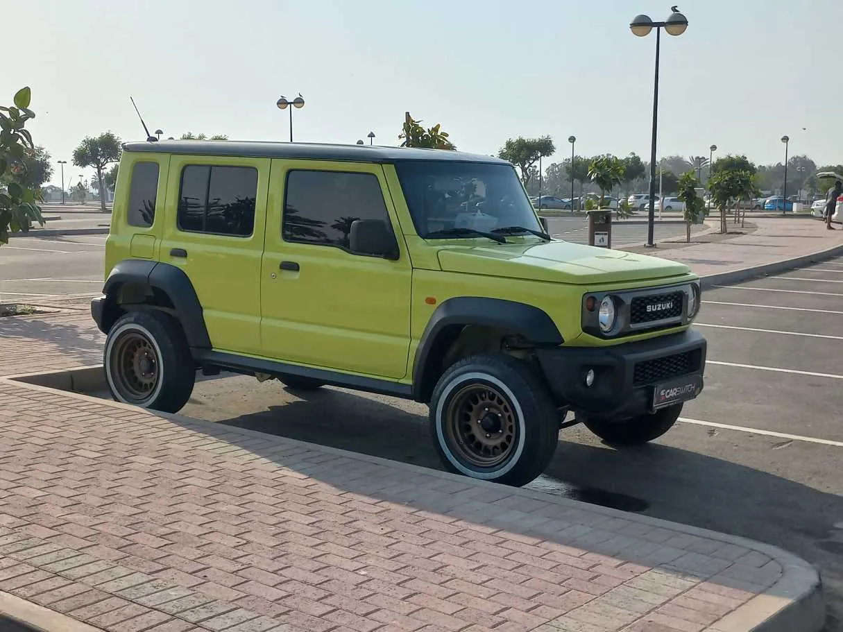 Car image 3