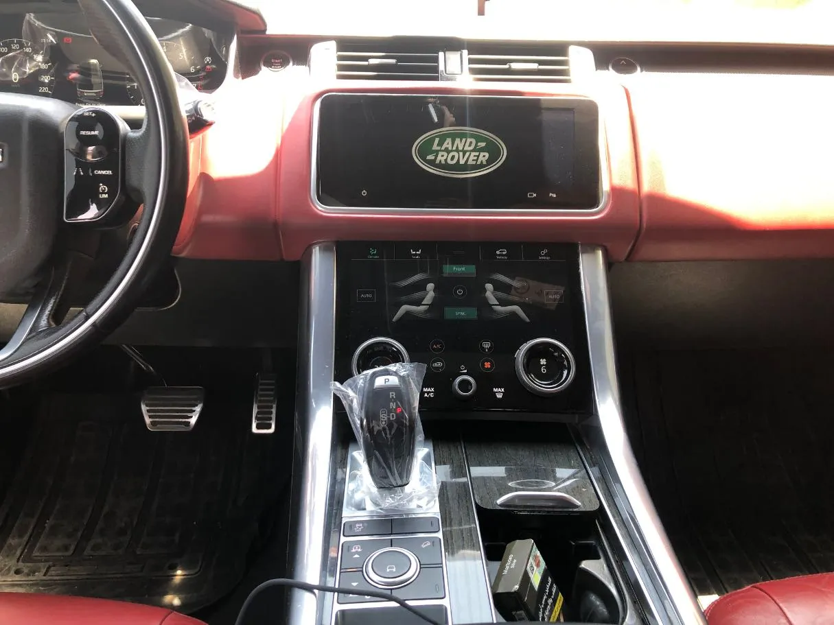 Car image 16