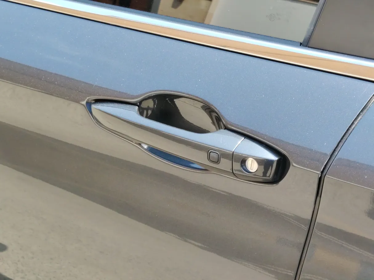 Car image 39