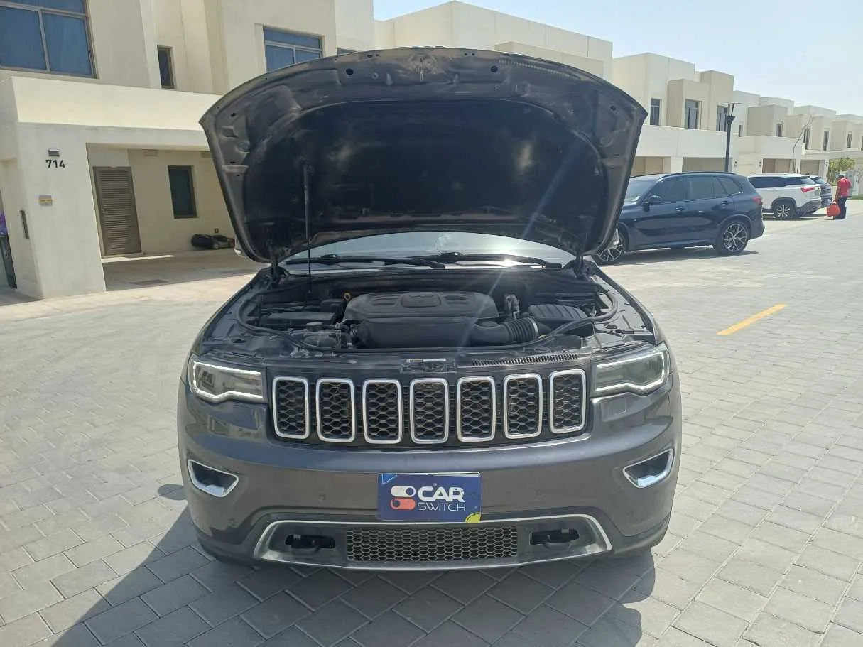 Car image 23