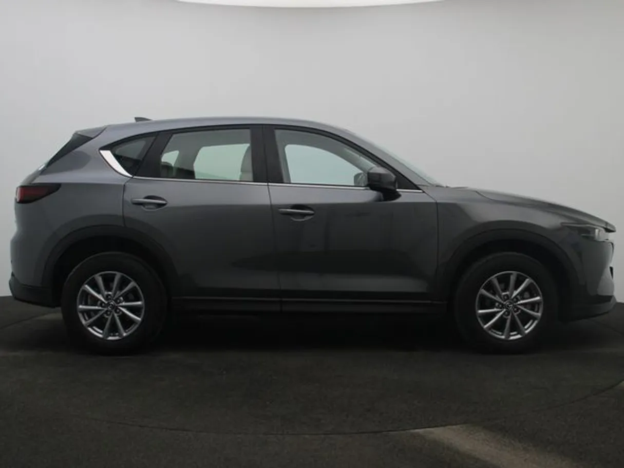 Car image 13