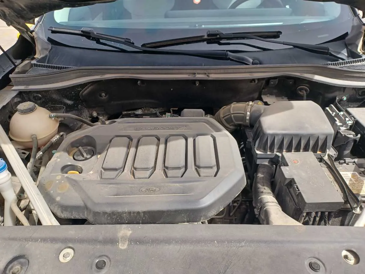Car image 24