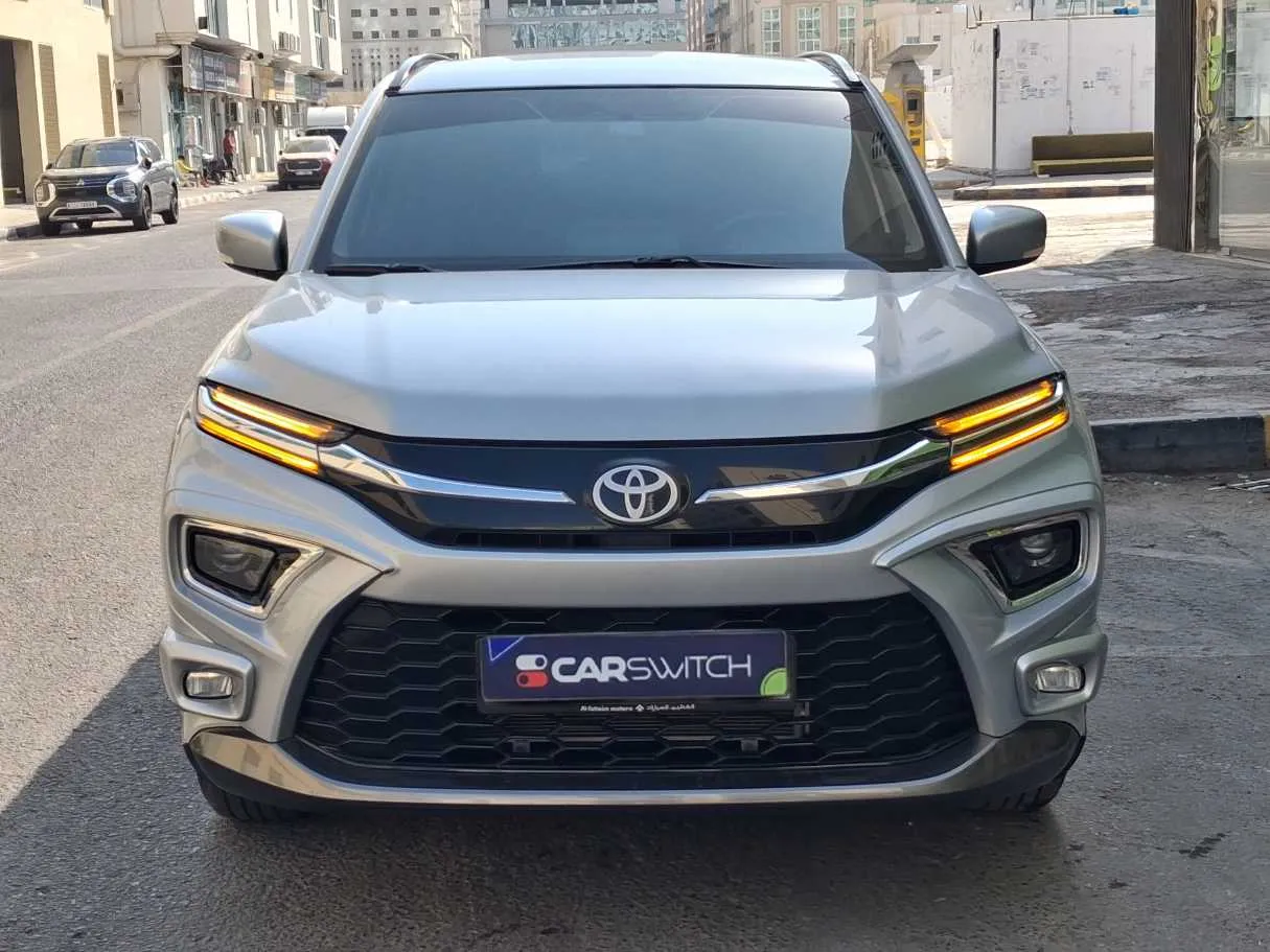 Car image 2