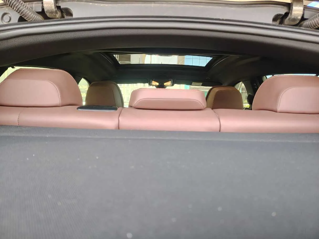 Car image 35