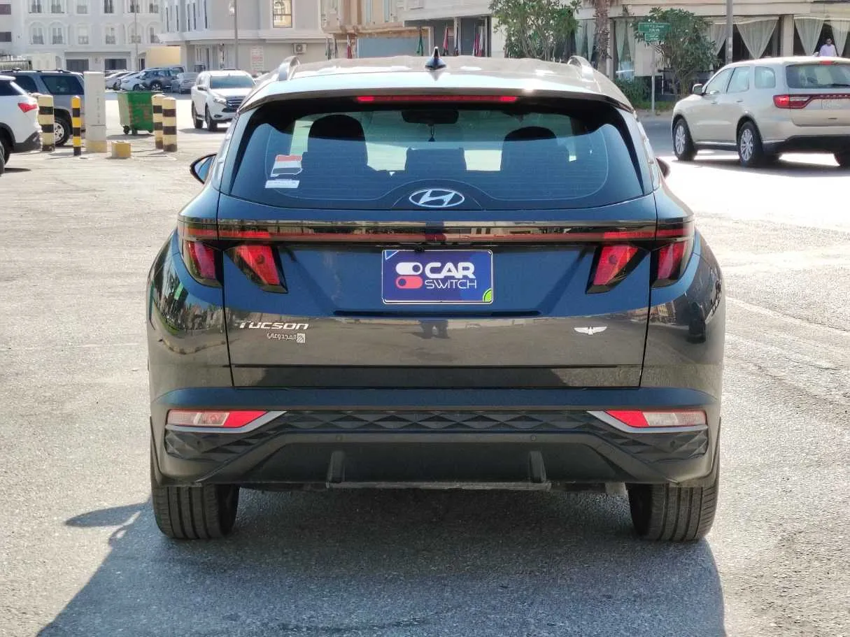 Car image 6