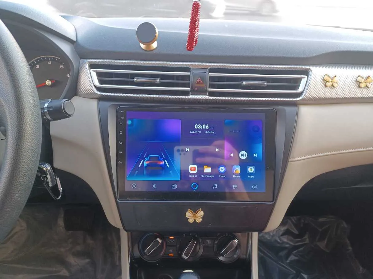 Car image 15