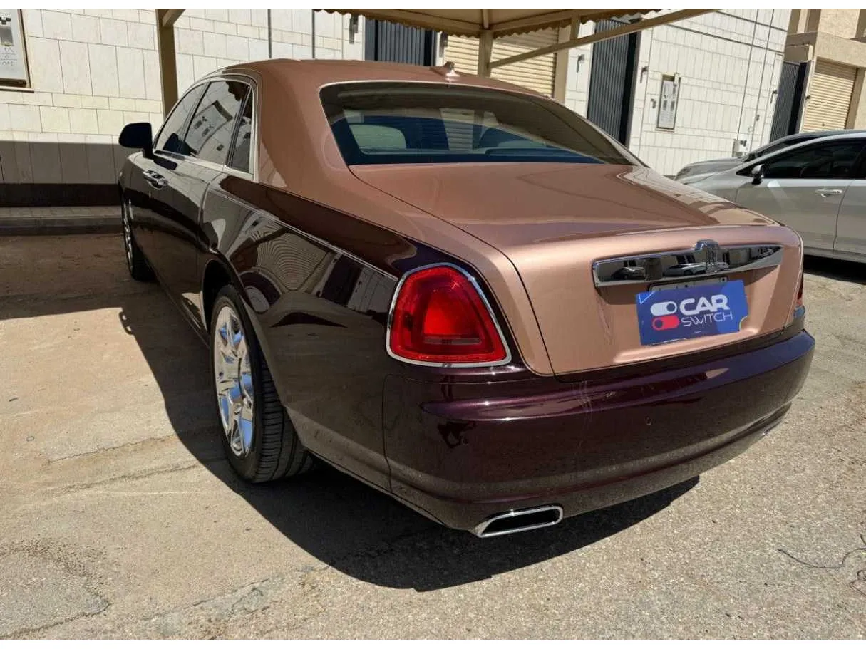 Car image 7