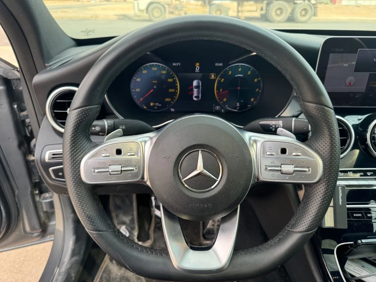 Car image 20