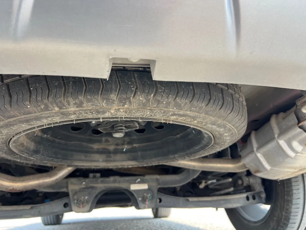 Car image 27