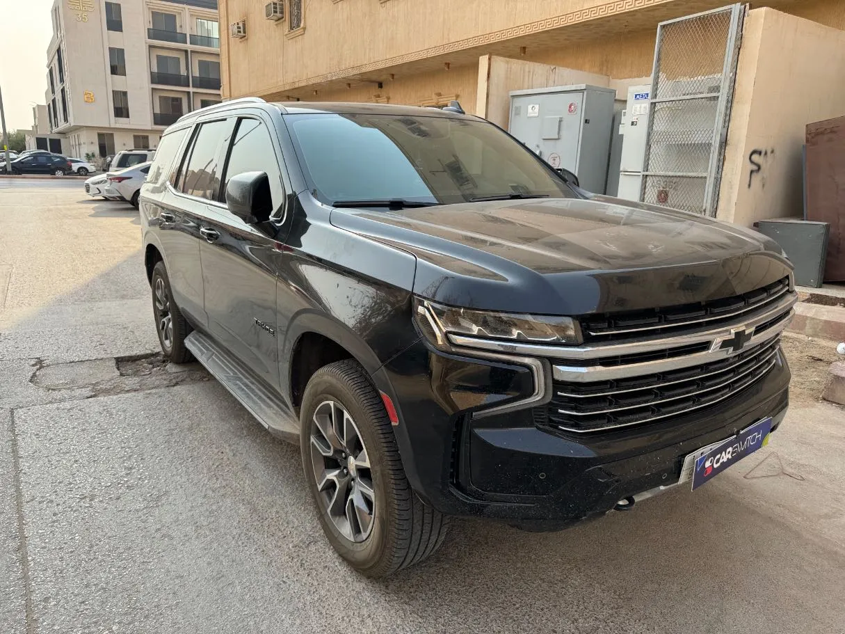 Car image 3